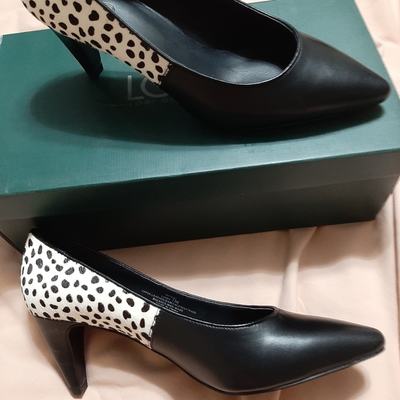 NWOT B & W Leather Pumps size 7 - Picture 10 of 12